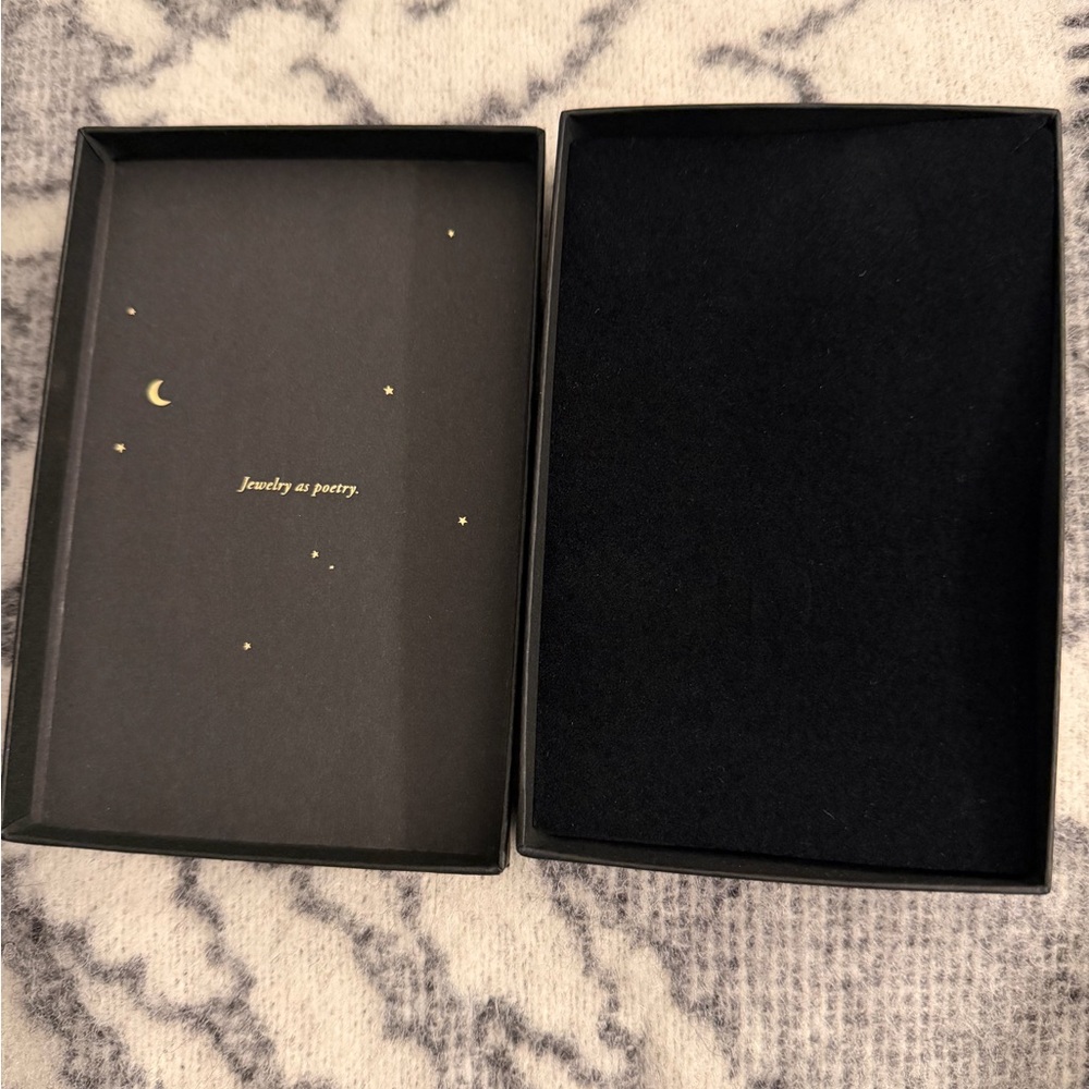 Catbird necklace box packaging EMPTY